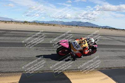 media/Nov-16-2025-Race Pace (Sun) [[8c5fa54630]]/Non Verified Riders (1st 20 Minutes)/3-Turn 3 Inside (11am)/